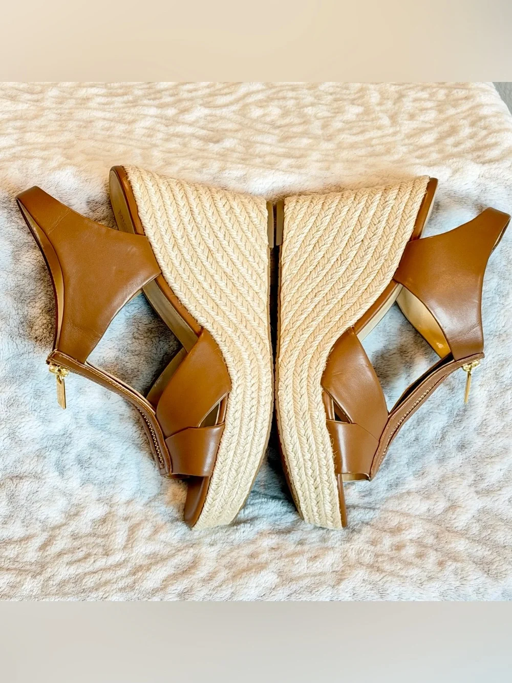 Michael Kors Jute Wedge Sandals Brown Front Zip Gold-Tone, size 7.5